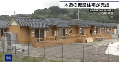 Habitações temporárias de madeira são concluídas em Wajima, quatro meses após o terremoto