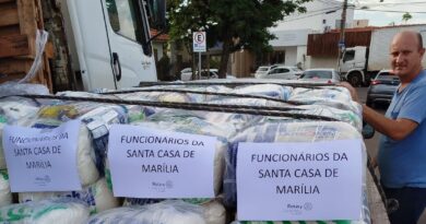 Funcionários da Santa Casa de Marília doam 111 cestas básicas para vítimas da tragédia climática do RS