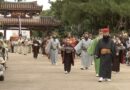 Desfile anual mostra membros da antiga dinastia de Okinawa