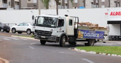 Prefeitura recolhe cerca de 22 toneladas de materiais inservíveis no bairro Jânio Quadros