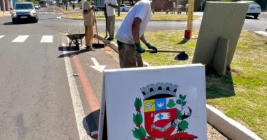 Zeladoria: Secretaria de Serviços Urbanos faz capinação de áreas públicas na zona Norte