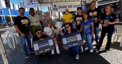 Maio Amarelo e Roxo:Prefeitura realiza “Pedágio da Saúde” no centro da cidade