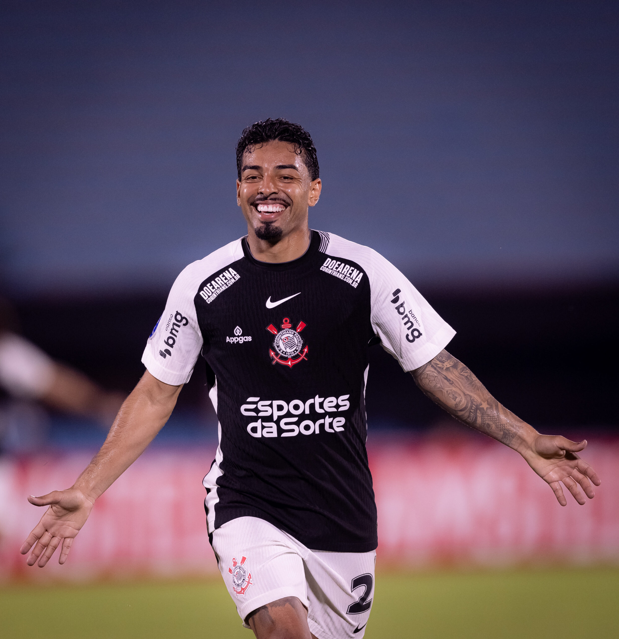 Timão vence Racing-URU fora e briga pela classificação na CONMEBOL Sudamericana 2025