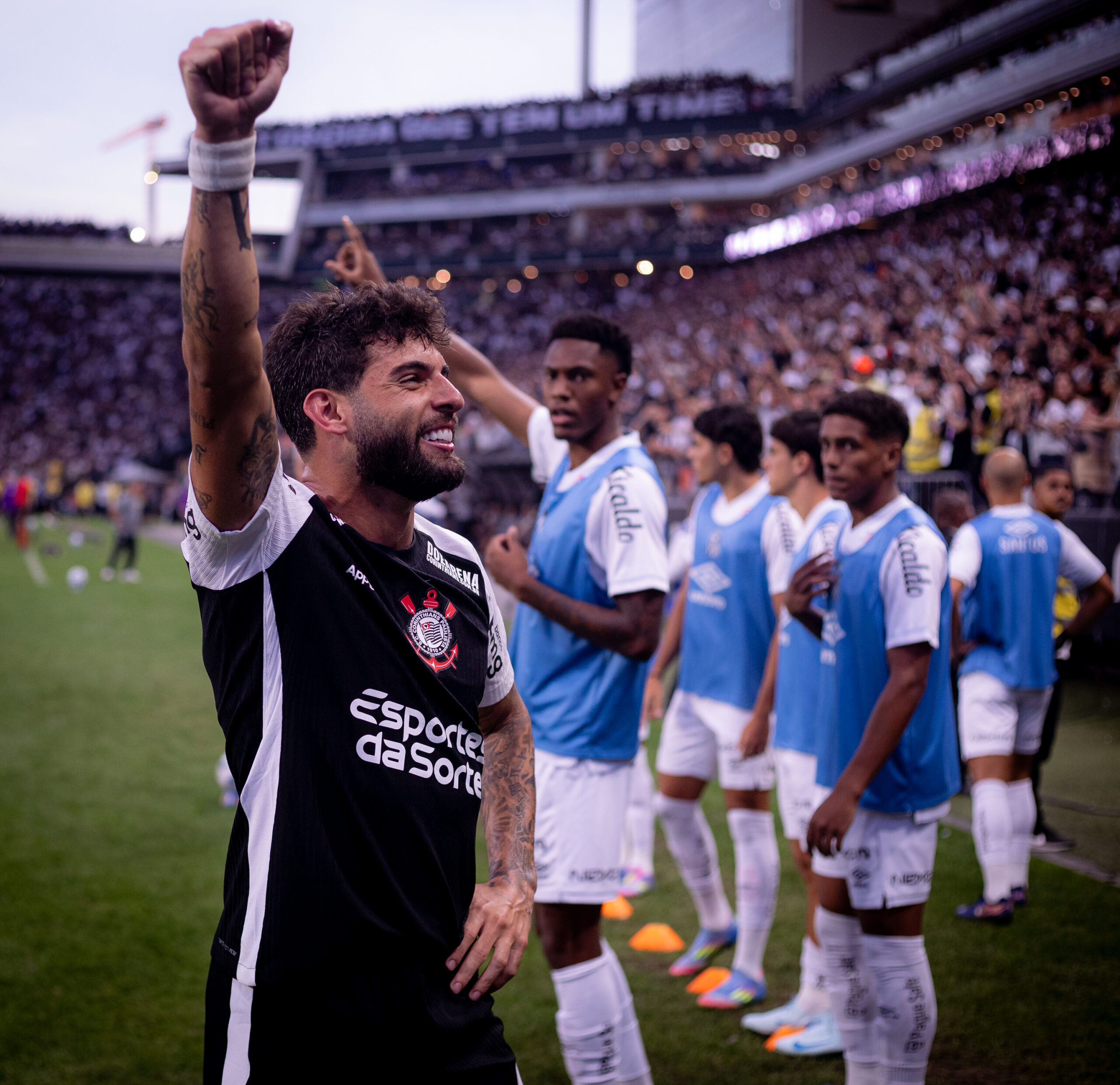 Timão vence Santos em primeiro Clássico Alvinegro do Brasileirão Betano 2025