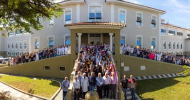 Santa Casa de Marília comemora 96 anos de fundação com os seus funcionários