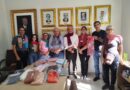 Grupo de Voluntárias Anjos de Luz doa 62 cachecóis para a Oncologia da Santa Casa de Marília