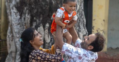 ONU celebra Dia Global dos Pais refletindo sobre como preparar pais, mãe e cuidadores