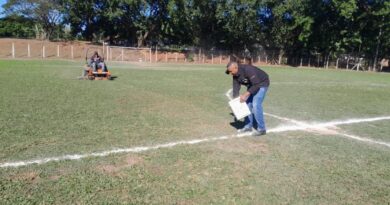 BAURU:Semel segue com serviços de manutenção em praças esportivas de Bauru