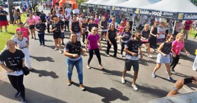 Prefeitura realiza Domingo da Família Especial e abertura da Campanha Março Roxo na avenida das Esmeraldas