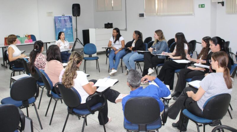 Psicóloga da Santa Casa de Marília ressalta o tema ‘Saúde mental da mulher e os seus desafios’