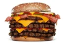 Burger King anuncia lanche “nível yokozuna” com muita carne e 1.856 calorias no Japão