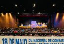 Secretaria de Assistência Social e Cidadania e CREAS de Marília mobilizam mais de 1.100 crianças em ações da Campanha Faça Bonito 2026 com o espetáculo “O Segredo de Léo”