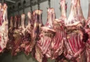 China suspende três frigoríficos brasileiros após irregularidades