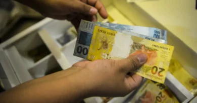Renda do trabalhador bate recorde em 16 estados no 1° trimestre, aponta IBGE