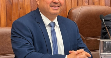 Dr. Elio Ajeka solicita estudos para adicional de periculosidade aos Auxiliares de Saúde Bucal