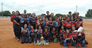 EQUIPE AZUL DO NIKKEY MARILIA FOI CAMPEÃ DA IV COPA SÃO PAULO SOFTBOL FEMININO INTERCLUBES CATEGORIA SUB 11