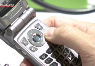 Evento em Tóquio resgata memórias de antigos aparelhos de telefone celular