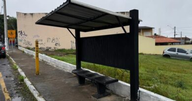 Emdurb recupera ponto de ônibus danificado e alerta para casos recorrentes de vandalismo em Marília