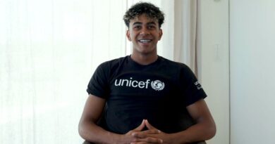 Craque Lamine Yamal assume posto na ONU para defender direito ao brincar