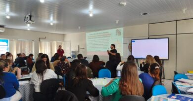 Prefeitura promove encontro sobre a implementação do Currículo Computacional de Educação Digital e Midiática