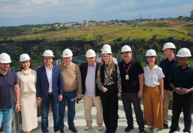 Prefeitura vistoria reta final das obras do Sesc Marília
