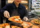 Nova sensação das lojas? Seven-Eleven aposta em pizza crocante e quentinha