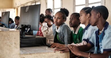 Queda Recorde na Ajuda Global Ameaça Serviços Essenciais em Países Africanos
