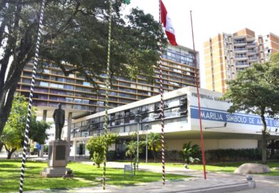 Servidores(as) da Assistência Social aguardam gratificação prometida pelo prefeito Vinicius, mas a prefeitura adia o seu pagamento