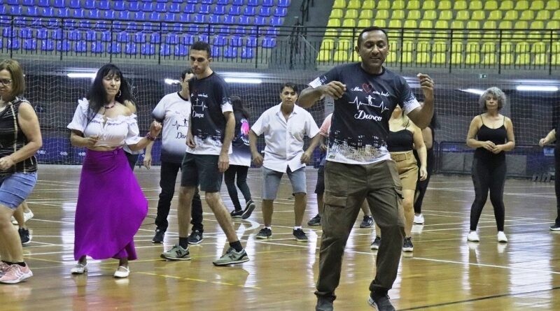  Grupo Galera Flashback abre nova turma de Passinhos para iniciantes