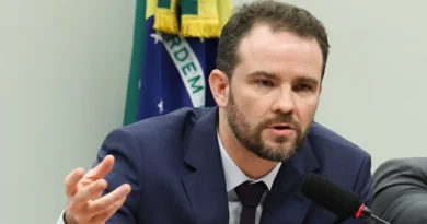 Durigan atribui alta da dívida aos juros, e não aos gastos do governo
