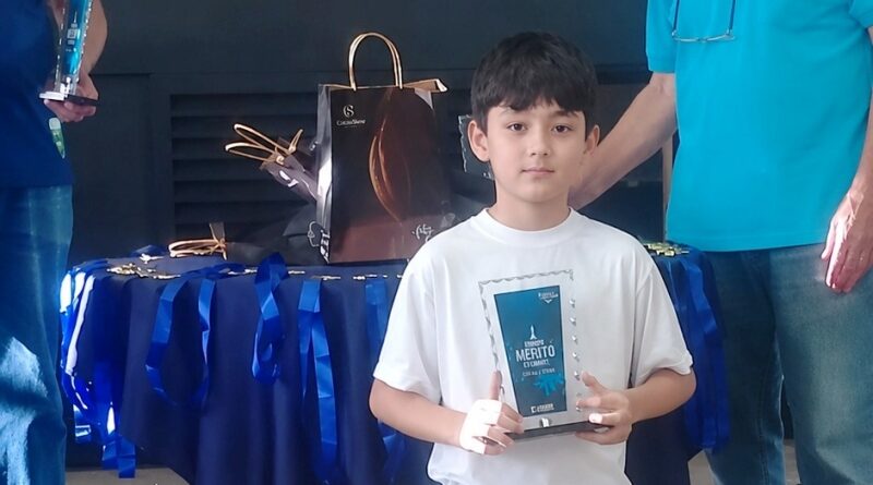 Aluno da Emef Amaury Pacheco é destaque em campeonato de xadrez no Yara Clube