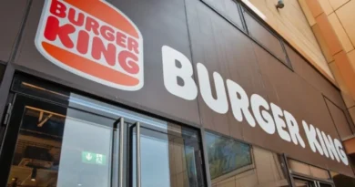Novo hambúrguer gigante da Burger King chega ao Japão por ¥2.490