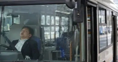 Motorista dorme e deixa passageiros esperando por quase 50 minutos em Nagoia