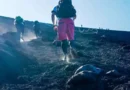 Polícia resgata menino de 7 anos deixado sozinho no Monte Fuji: “Fiquei cansado e meu pai foi na frente”