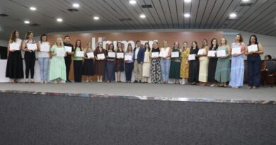 Educação de Marília celebra nota 7,1 no Ideb 2025 em noite de homenagens e reconhecimentos