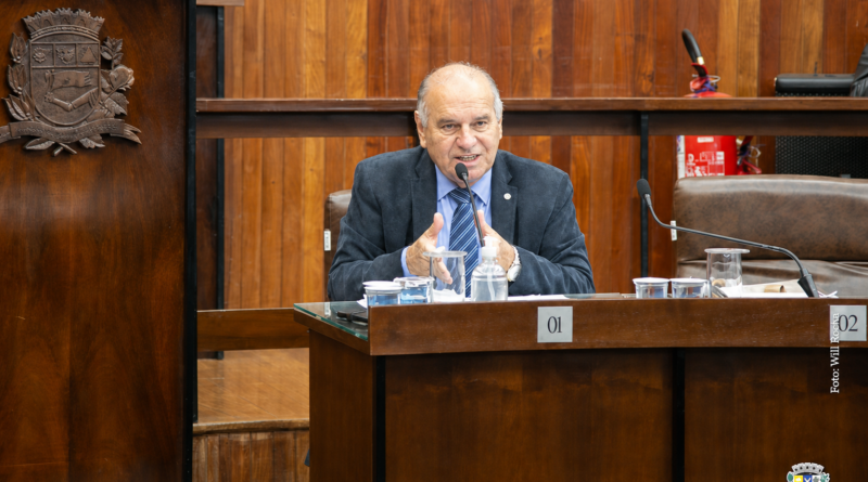Vereador Delegado Wilson Damasceno aponta necessidade de reforma das academias ao ar livre