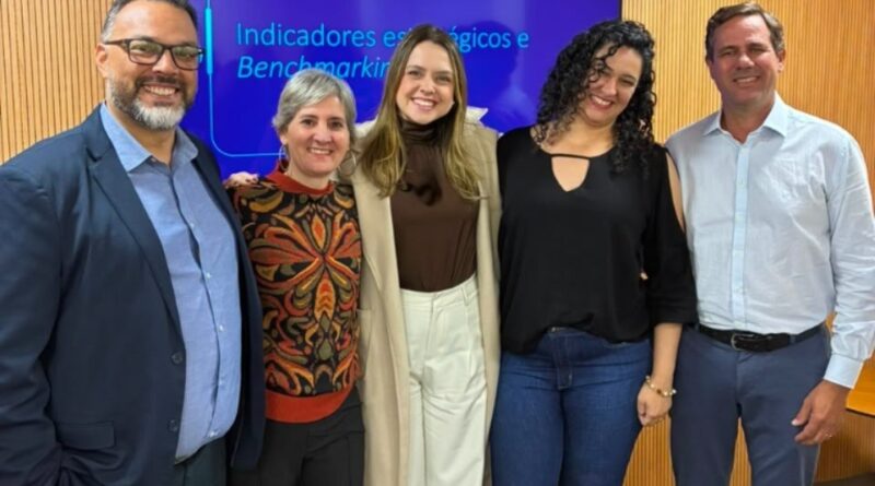 Santa Casa de Marília participa de workshop sobre gestão estratégica de custos promovido pela Planisa e Fehosp