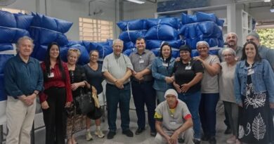 Ação solidária garante doação de 210 travesseiros para a Santa Casa de Marília