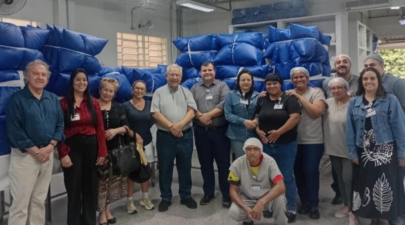 Ação solidária garante doação de 210 travesseiros para a Santa Casa de Marília