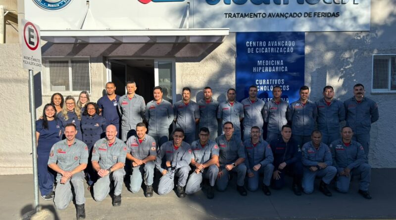 Santa Casa de Marília recebe bombeiros para teste de mergulho em câmara hiperbárica