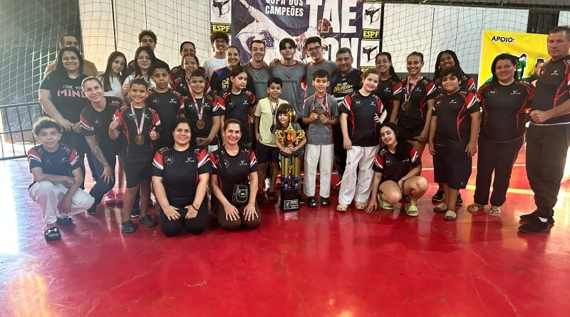 Taekwondo de Marília conquista 2º lugar por equipes na Copa dos Campeões