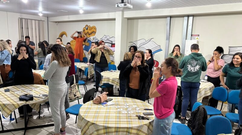 Secretaria da Educação promove encontro formativo para professores do Infantil 2