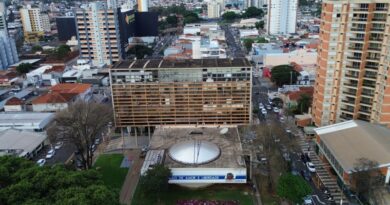 Prefeitura inicia a entrega da cesta de alimentos e anuncia o benefício do TotalPass aos servidores municipais