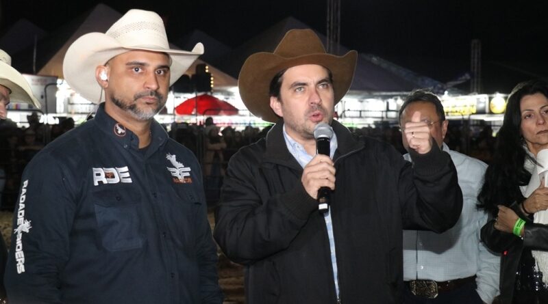 Público lota a 1ª noite do Agro Food Show – Marília Rodeo Music