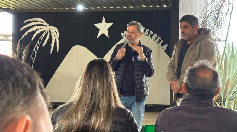 Rogerinho recebe apoio de chacareiros e reforça compromisso com a zona Sul de Marília