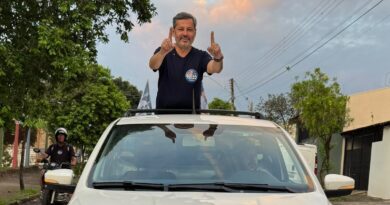 Rogerinho percorre Alvinlândia, Lupércio e Marília em grande carreata
