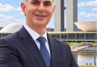 QUEM VAI CUIDAR DE QUEM CUIDA?