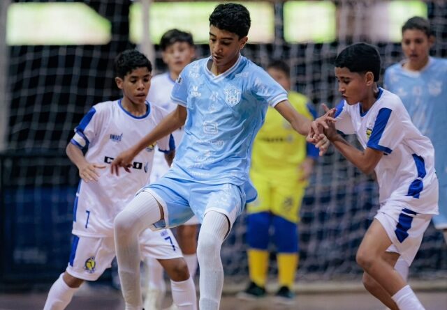 Futsal masculino de base conquista resultados positivos em casa
