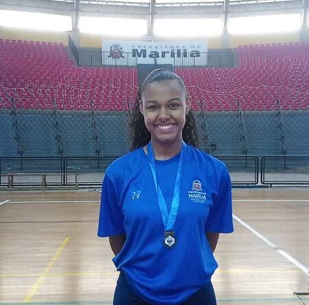 Badminton de Marília conquista medalhas em Palmital e garante classificação para etapa estadual