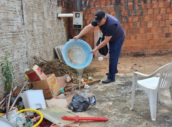 Prefeitura realiza ações de combate à dengue na área do Chico Mendes e em Amadeu Amaral